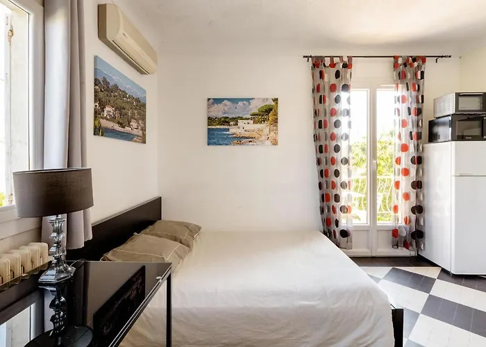 - 5min Des Plages - Parking Gratuit - Climatisation Antibes