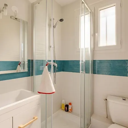 Apartment - 5min Des Plages - Parking Gratuit - Climatisation
